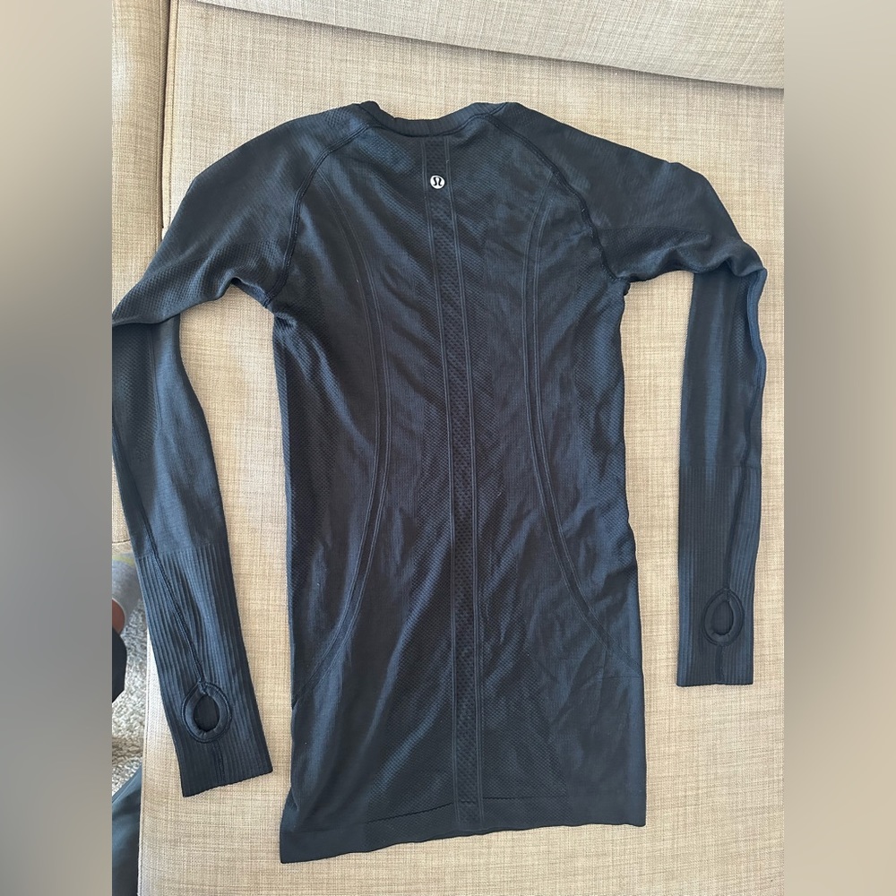 Lululemon long sleeve shirt